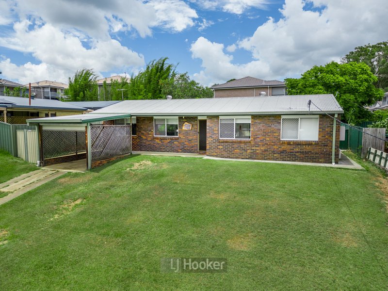 Photo - 18 Dunblane Drive, Boronia Heights QLD 4124 - Image 14