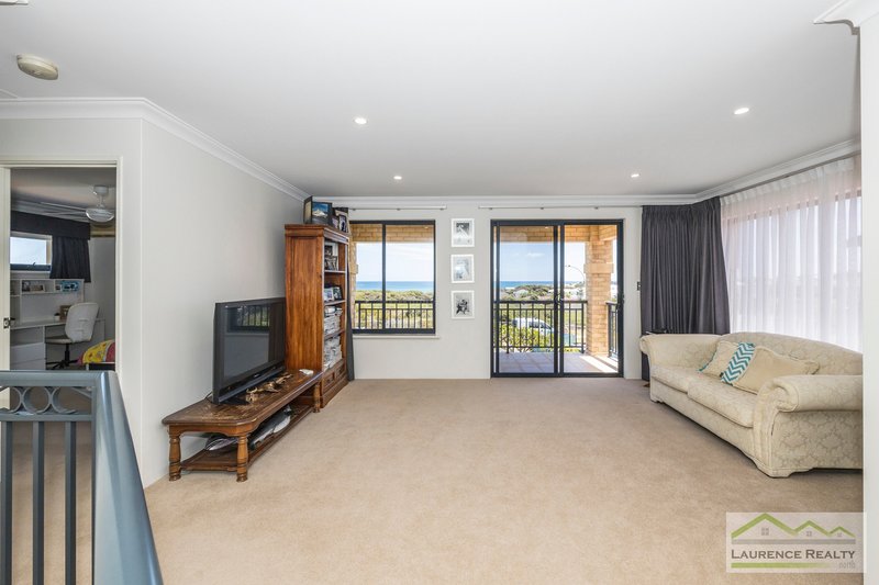 Photo - 18 Duncannon Rise, Mindarie WA 6030 - Image 13