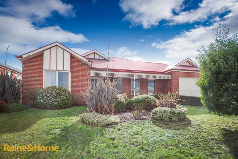 Photo - 18 Duncraig Grove, Sunbury VIC 3429 - Image 18