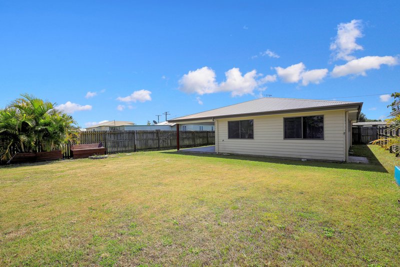 Photo - 18 Duncraigen Street, Norville QLD 4670 - Image 22