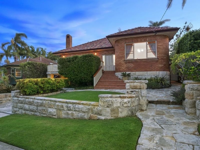 Photo - 18 Eastbank Avenue, Collaroy NSW 2097 - Image 1