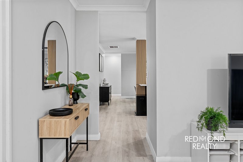 Photo - 18 Eastleigh Loop, Currambine WA 6028 - Image 8