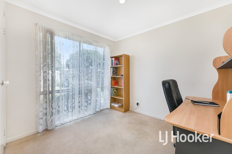 Photo - 18 Eclipse Court, Hampton Park VIC 3976 - Image 13