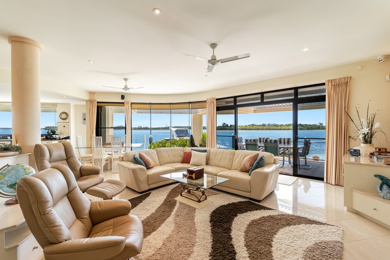 Photo - 18 Edgewater Close, Yamba NSW 2464 - Image 6