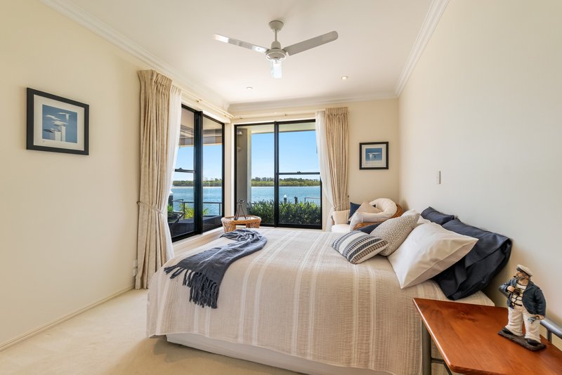 Photo - 18 Edgewater Close, Yamba NSW 2464 - Image 16