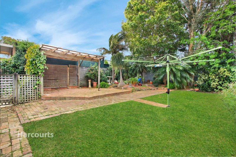 Photo - 18 Edgeworth Avenue, Kanahooka NSW 2530 - Image 9