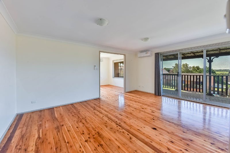 Photo - 18 Edinburgh Crescent, St Andrews NSW 2566 - Image 2