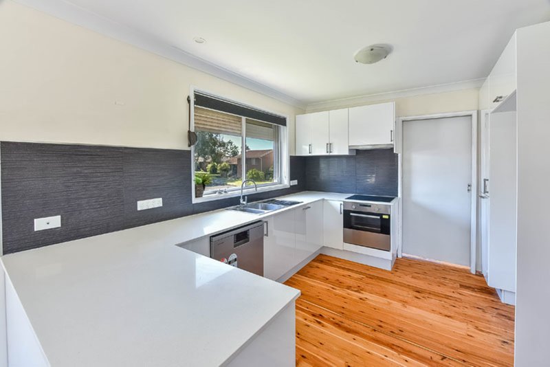 Photo - 18 Edinburgh Crescent, St Andrews NSW 2566 - Image 3