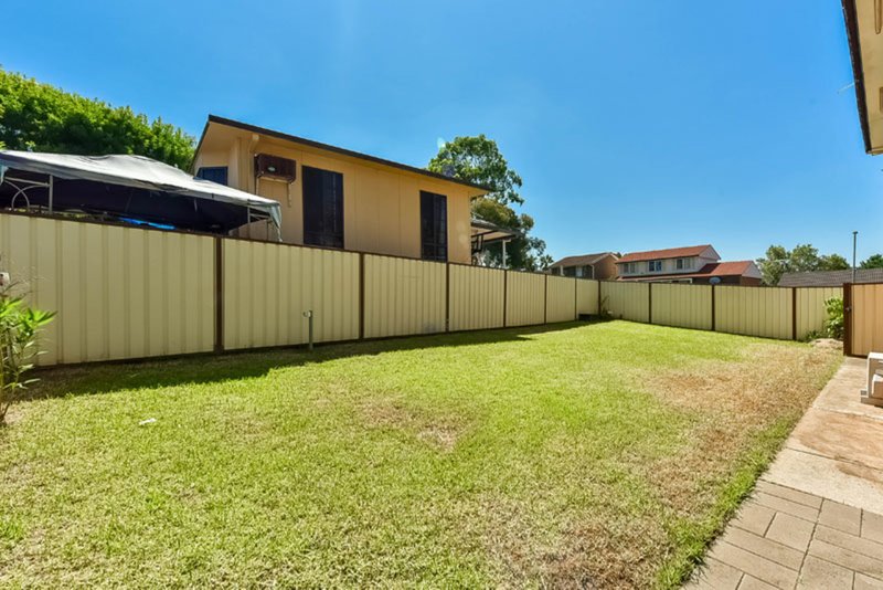 Photo - 18 Edinburgh Crescent, St Andrews NSW 2566 - Image 10