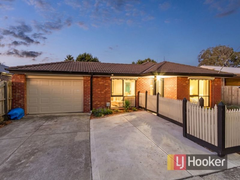 18 Elcan Avenue, Cranbourne West VIC 3977