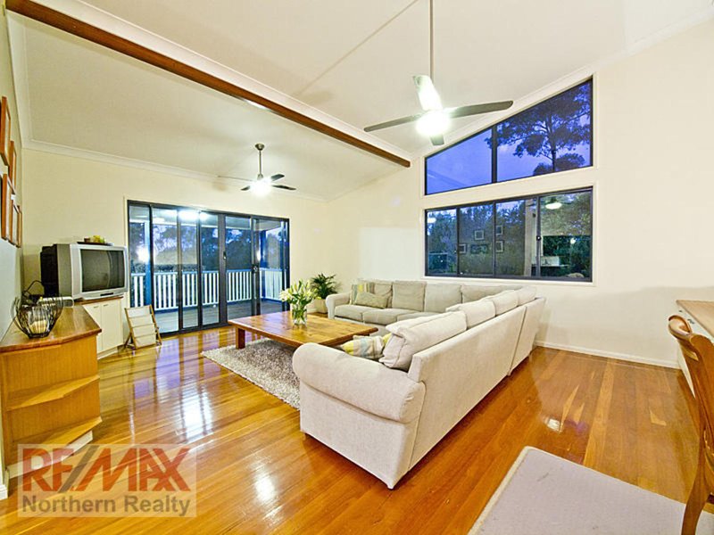 Photo - 18 Elderberry Court, Eatons Hill QLD 4037 - Image 2