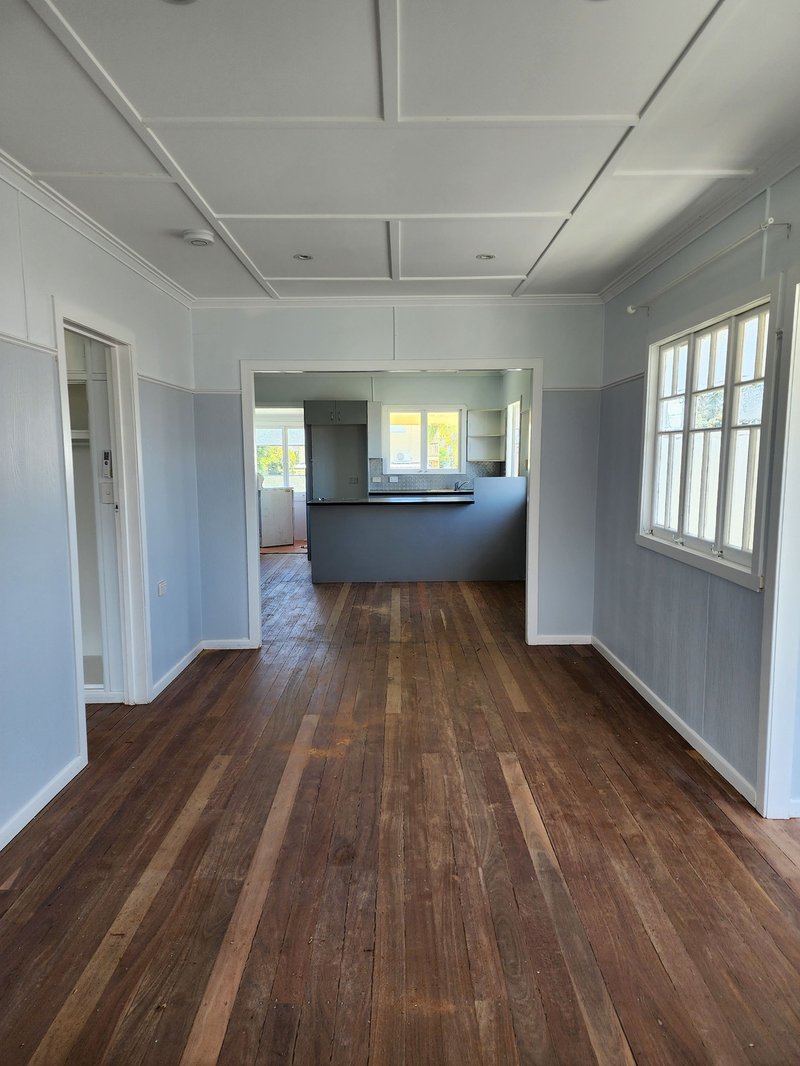 Photo - 18 Ellen Street, Woody Point QLD 4019 - Image 5