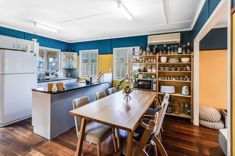 Photo - 18 Ellen Street, Woody Point QLD 4019 - Image 8