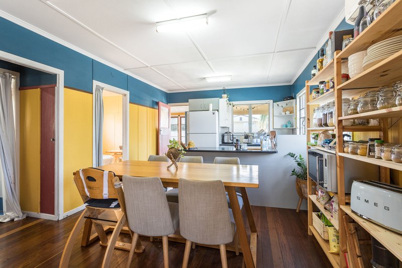 Photo - 18 Ellen Street, Woody Point QLD 4019 - Image 10