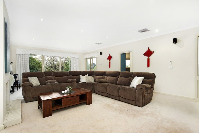 Photo - 18 Ellsa Street, Balwyn North VIC 3104 - Image 5