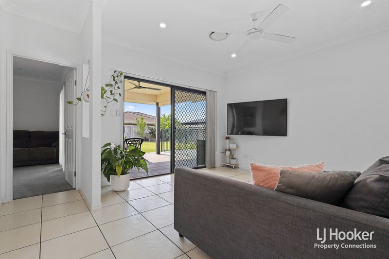 Photo - 18 Eloise Place, Burpengary QLD 4505 - Image 6