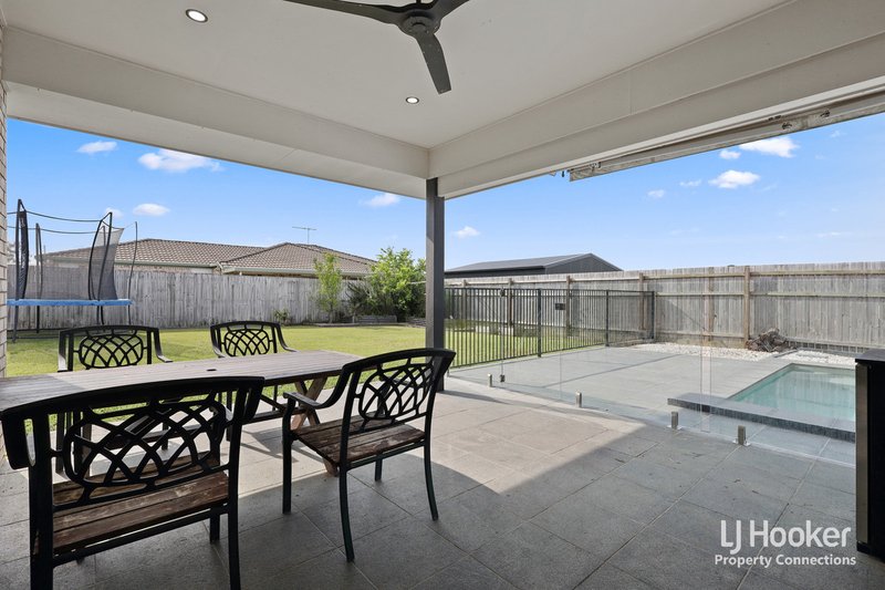 Photo - 18 Eloise Place, Burpengary QLD 4505 - Image 15