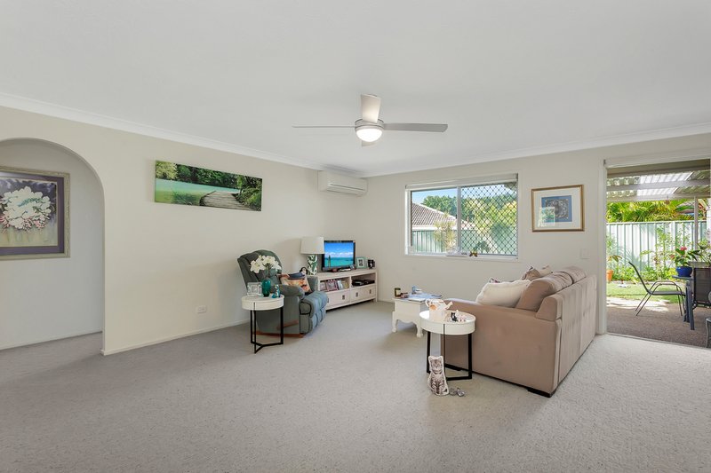 Photo - 1/8 Elwood Court, Burleigh Waters QLD 4220 - Image 4