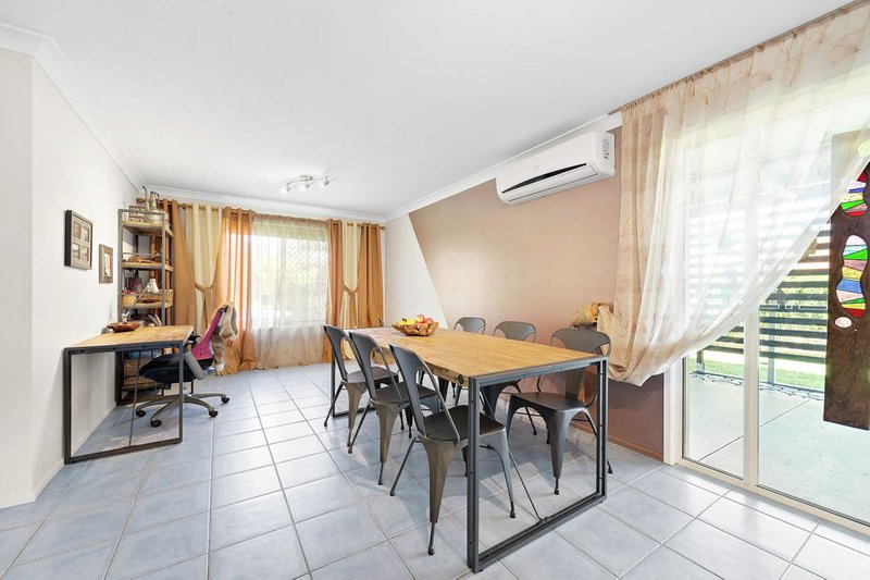 Photo - 18 Embassy Street, Deception Bay QLD 4508 - Image 6