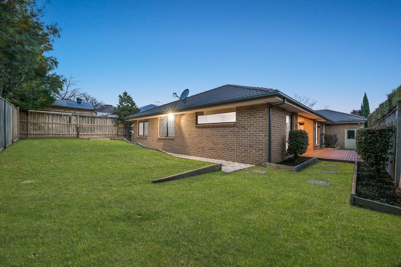 Photo - 18 Embling Street, Berwick VIC 3806 - Image 15