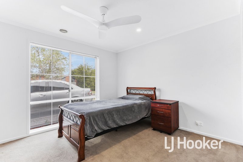 Photo - 1/8 Emerald Court, Narre Warren VIC 3805 - Image 9