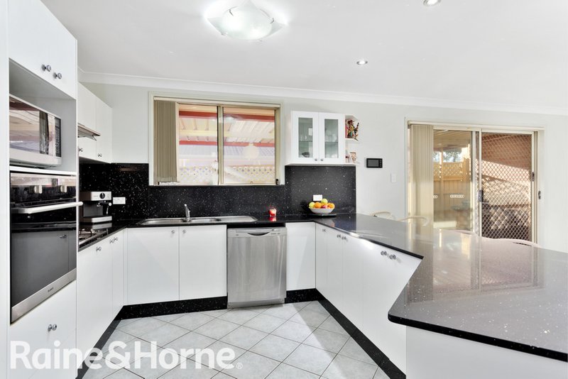 Photo - 18 Emmanuel Terrace, Glenwood NSW 2768 - Image 4