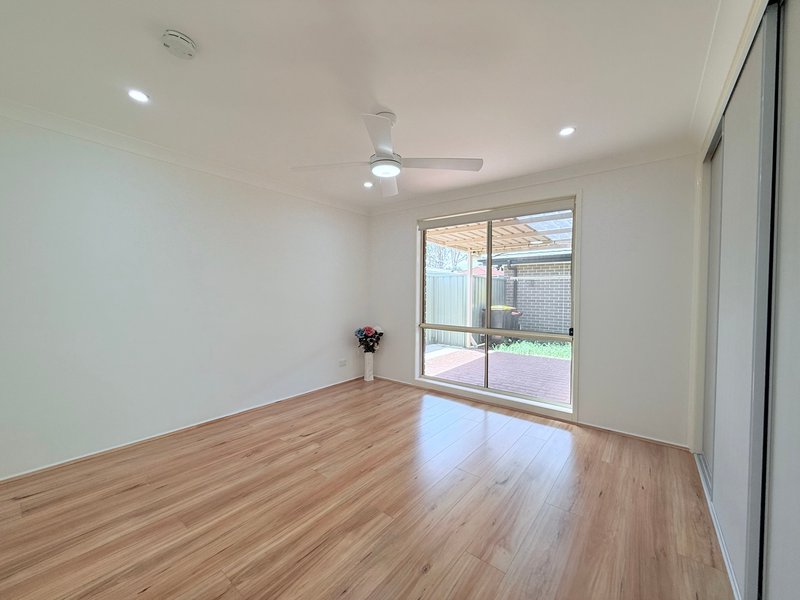 Photo - 18 Erin Place, Casula NSW 2170 - Image 6