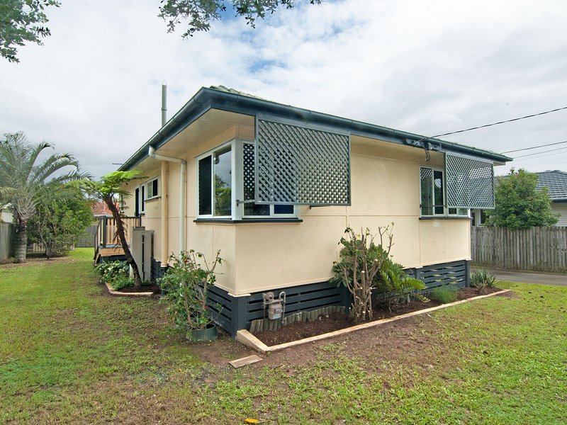 Photo - 18 Ettarre Street, Bracken Ridge QLD 4017 - Image 20