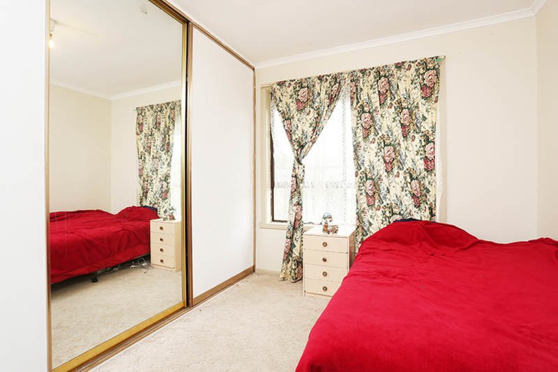 Photo - 18 Eucra Street, Glenroy VIC 3046 - Image 2