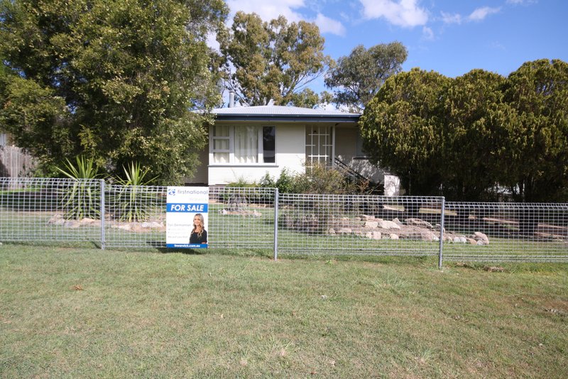 Photo - 18 Evans Cres , Warwick QLD 4370 - Image 2