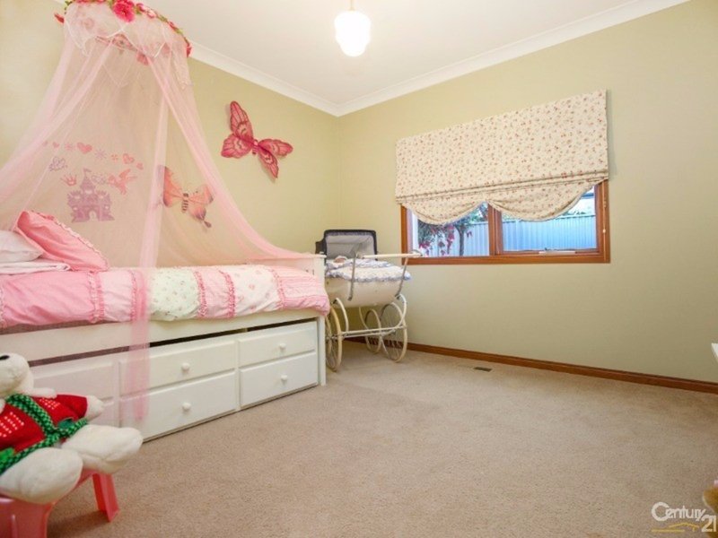 Photo - 18 Eventide Rise, Pakenham VIC 3810 - Image 15