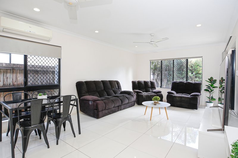 Photo - 18 Ewan Glen, Trinity Park QLD 4879 - Image 5