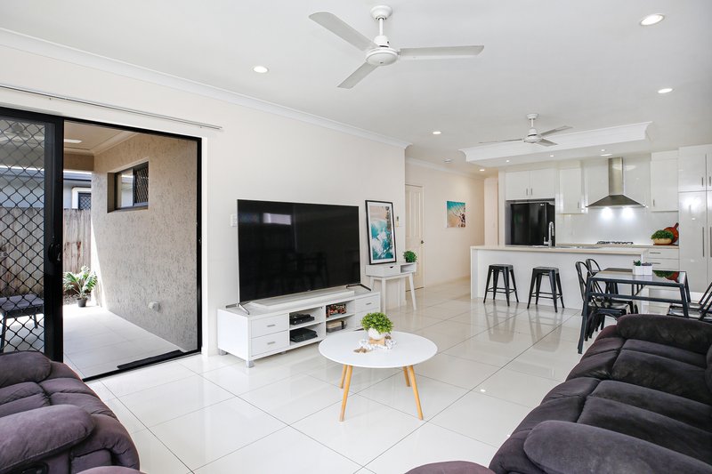 Photo - 18 Ewan Glen, Trinity Park QLD 4879 - Image 6