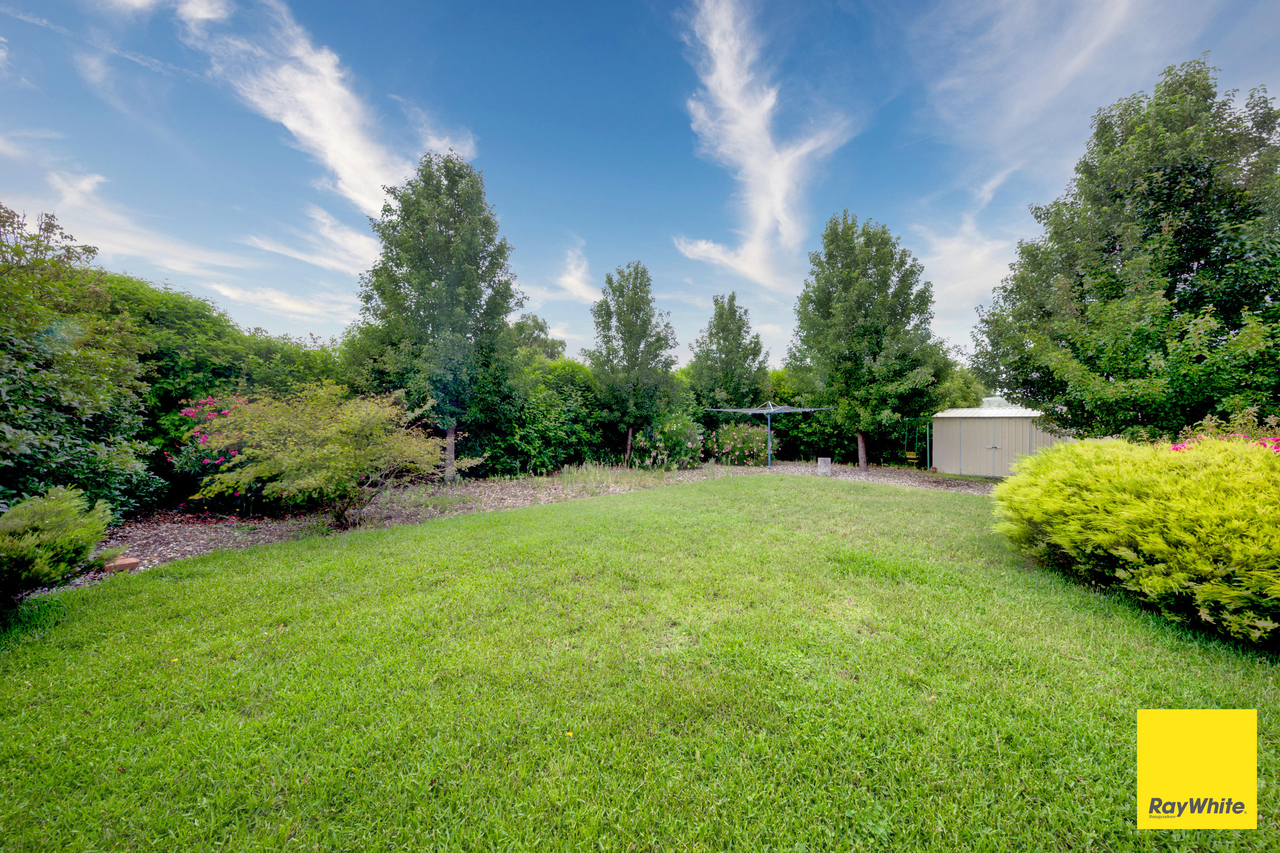 18 EYRE STREET, Bungendore NSW 2621 - Image 7