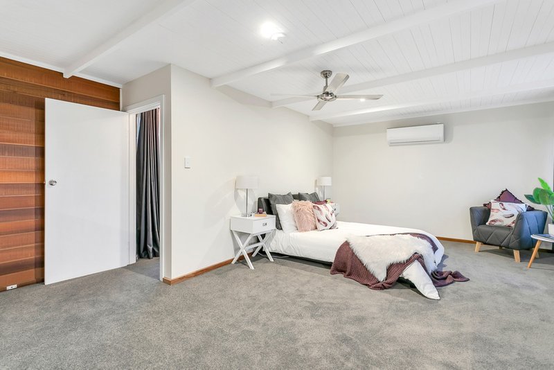 Photo - 18 Eyre Street, Seaview Downs SA 5049 - Image 9