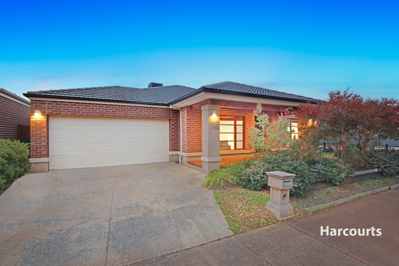 Photo - 18 Fairbridge Road, Point Cook VIC 3030 - Image 2