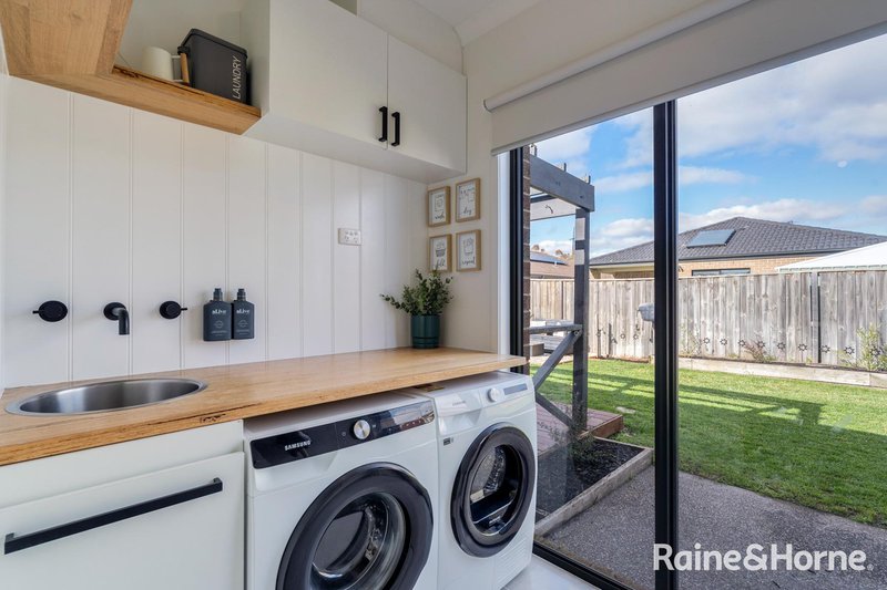 Photo - 18 Fairfield Crescent, Diggers Rest VIC 3427 - Image 23