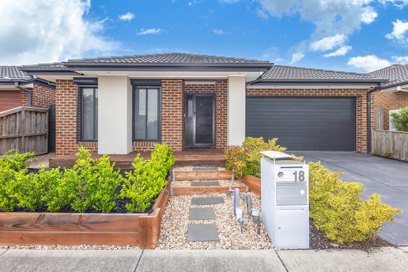 Photo - 18 Fairfield Crescent, Diggers Rest VIC 3427 - Image 1