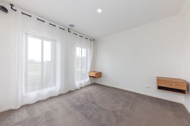 Photo - 18 Fairfield Crescent, Diggers Rest VIC 3427 - Image 7