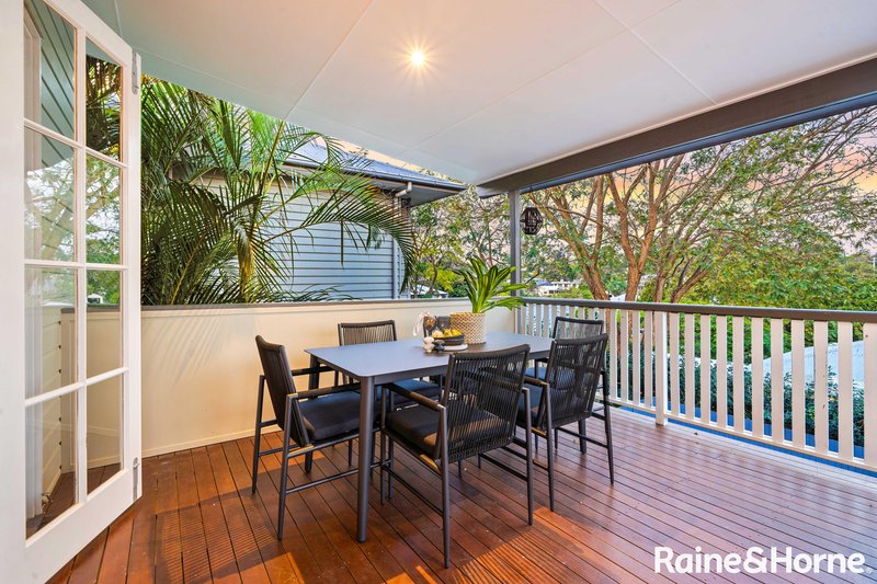 Photo - 18 Fairley Street, Indooroopilly QLD 4068 - Image 19