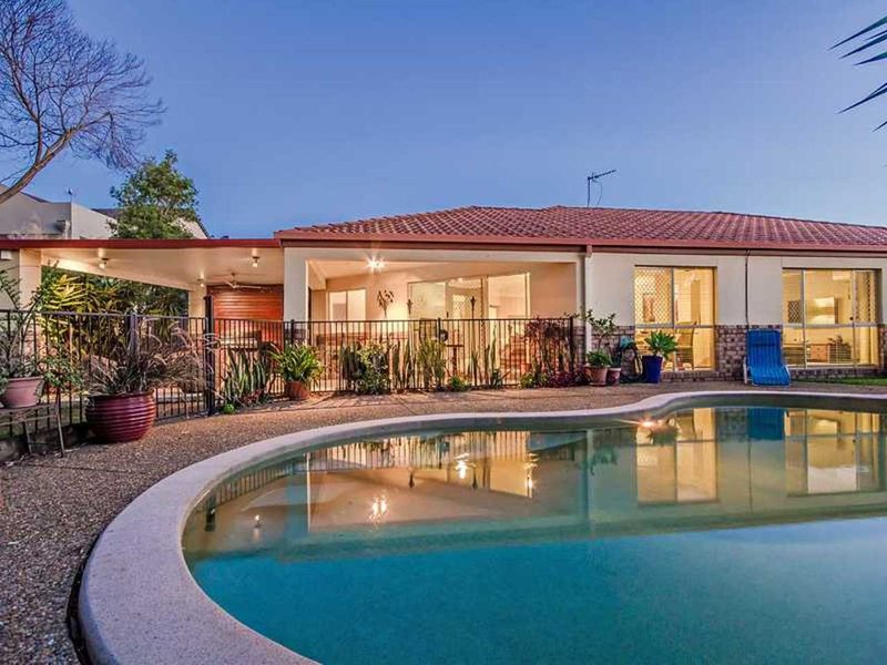 18 Fan Road, Robina QLD 4226