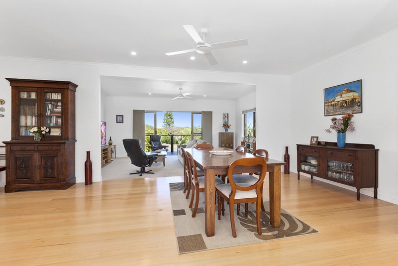 Photo - 18 Fantail Crescent, Cooroy QLD 4563 - Image 4