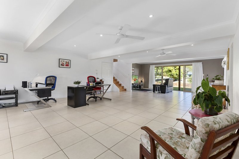 Photo - 18 Fantail Crescent, Cooroy QLD 4563 - Image 10