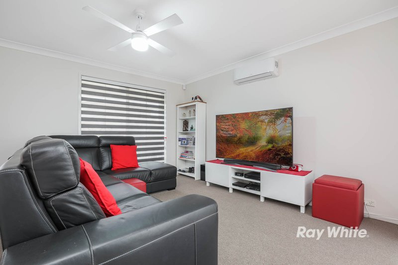 Photo - 18 Farmer Close, Glenwood NSW 2768 - Image 4