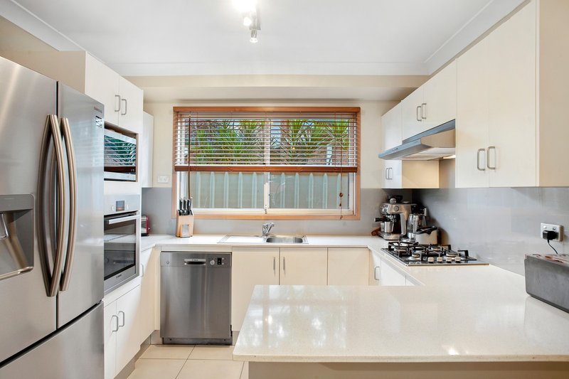 Photo - 18 Farnol Place, Watanobbi NSW 2259 - Image 4