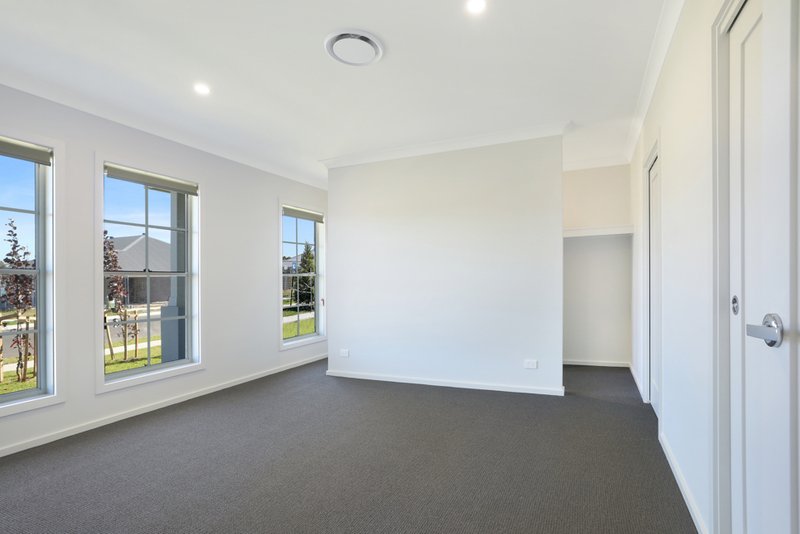 Photo - 18 Fawcett Street, Marulan NSW 2579 - Image 3