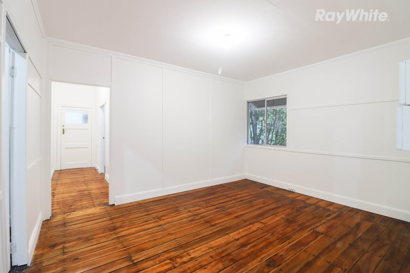 Photo - 18 Ferguson Street, North Ipswich QLD 4305 - Image 11