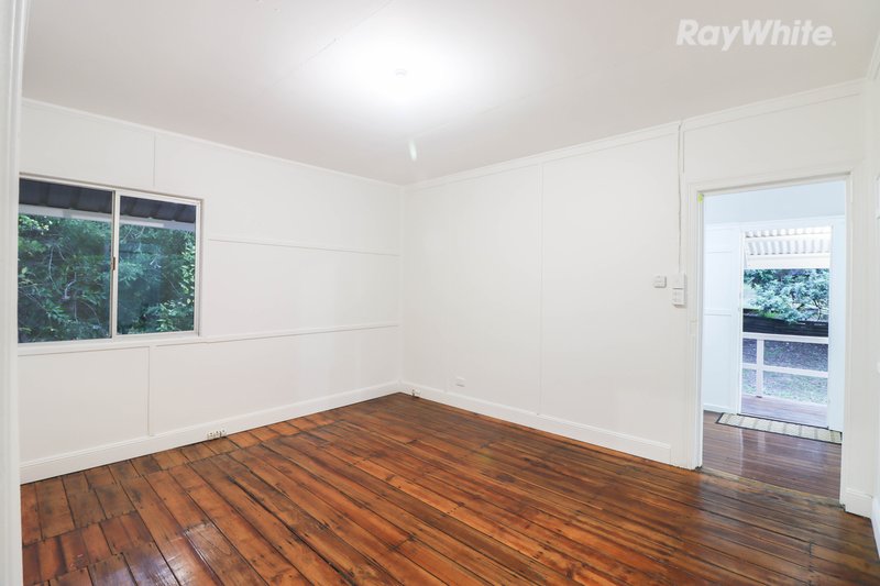 Photo - 18 Ferguson Street, North Ipswich QLD 4305 - Image 12