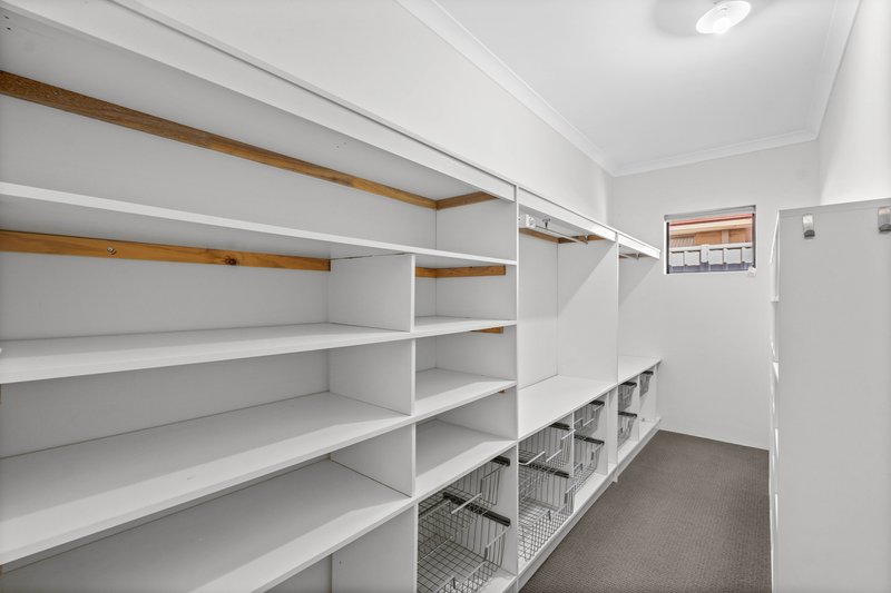 Photo - 18 Ferndown Corner, Wellard WA 6170 - Image 23