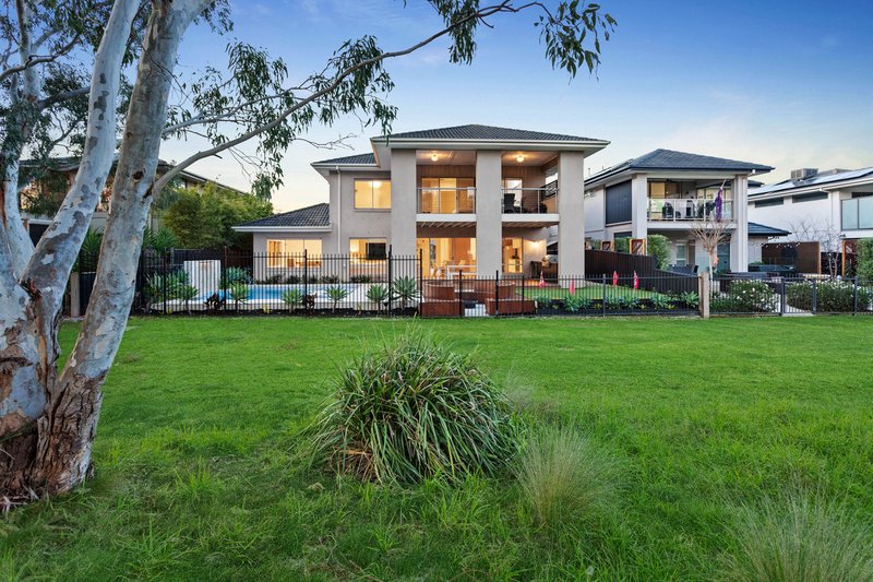 Photo - 18 Ferrier Close, Sandhurst VIC 3977 - Image 6